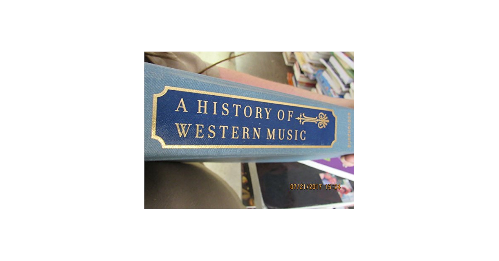 Amazon.com: A History of Western Music: 9780393979916